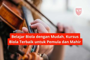Seorang siswa belajar biola dengan instruktur di kursus biola terbaik